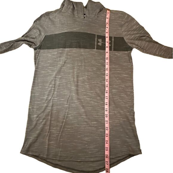 Under Armour ~ Mens Grey pullover hoodie ~ lightweight ~ size Medium - Picture 6 of 6